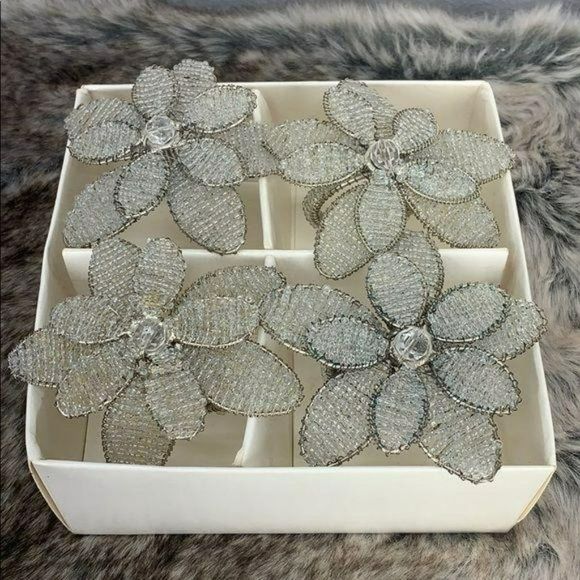 Beaded Clear Flower Napkin Rings set of 4 Crystal silver table scape - Picture 6 of 6